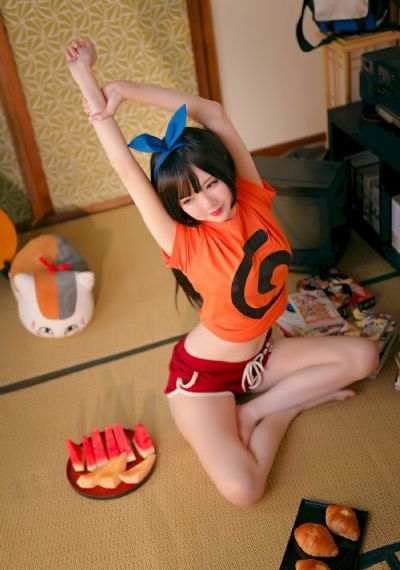色77